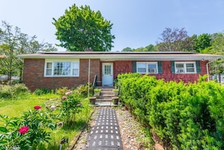 138 Bartley Flanders Rd, Flanders, NJ 07836