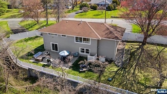35 Quaker Ave, Randolph, NJ 07869
