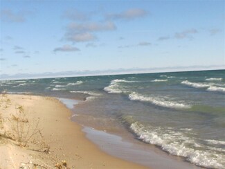 Unit 5 Beaver Lodge Dr, Beaver Island, MI 49782