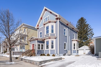 11 Victoria St, Dorchester, MA 02125