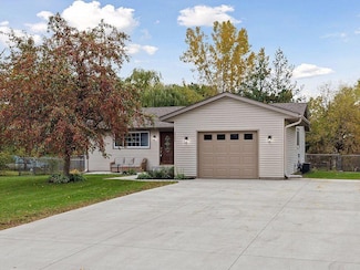 3902 233rd Ln NW, Saint Francis, MN 55070