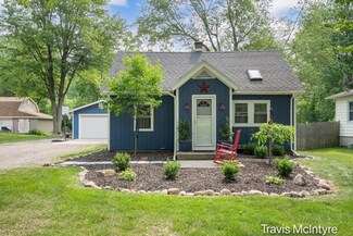 1714 Maplerow Ave NW, Grand Rapids, MI 49534