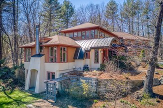 129 Ayer Rd, Harvard, MA 01451
