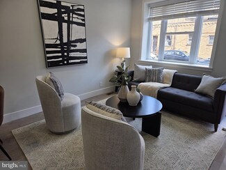 2208 S 10th St, Philadelphia, PA 19148