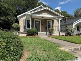 1607 Thurmond St, Winston Salem, NC 27105
