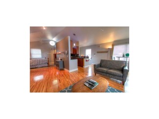 507 Holmes St Unit 2-D, Kansas City, MO 64106