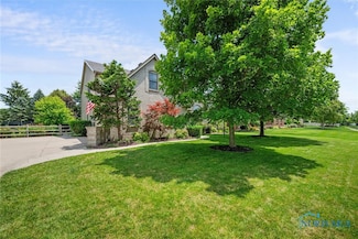 6052 Windy Ridge Ln, Sylvania, OH 43560