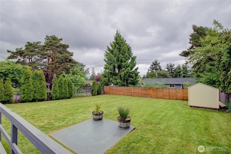 324 N 17th St, Mount Vernon, WA 98273
