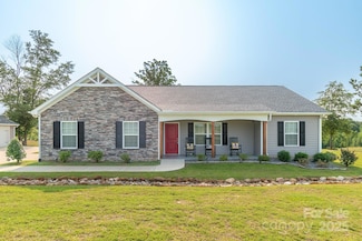 2737 Bobcat Rd, Heath Springs, SC 29058