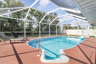 922 SE 25th Ln, Cape Coral, FL 33904