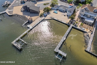 405 Sunset Dr S, Seaside Heights, NJ 08751