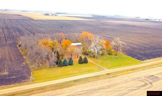 49514 206th St, Lake Crystal, MN 56055