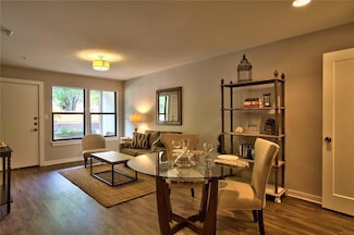 924 E 51st St Unit 117, Austin, TX 78751