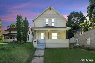 446 King St, Ionia, MI 48846