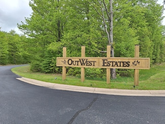 00 Hardwood Cir, Cadillac, MI 49601