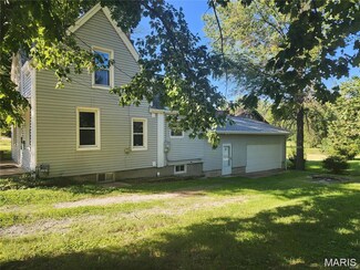 817 Union Ave, Belleville, IL 62220