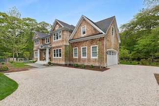 4 White Oak Ln, Southampton, NY 11968