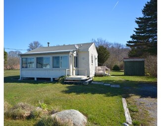 19 Silver Shell Beach Dr, Fairhaven, MA 02719