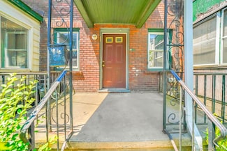 94 Oak St, Waterbury, CT 06704