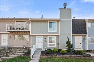 132 Rampart Ct, New Kensington, PA 15068