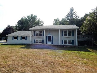 14 Butters Hill Terrace, Winthrop, ME 04364