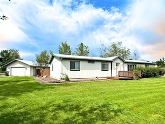25 Country Ct, Kalispell, MT 59901