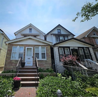 173-12 93rd Ave, Jamaica, NY 11433