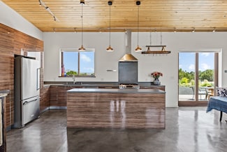 49 Blue Agave, Los Cerrillos, NM 87010