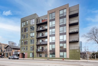 851 W Grand Ave Unit 103, Chicago, IL 60642