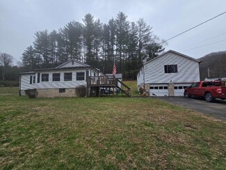 884 Upper Rock Creek Rd, Rock Creek, WV 25174