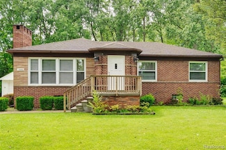 14442 Buck St, Taylor, MI 48180