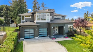 823 S 240th St, Des Moines, WA 98198