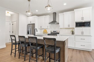 424 15th Ave SW, Mount Vernon, IA 52314