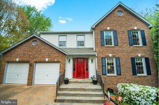 2729 Sasscers Hill Ct, Herndon, VA 20171