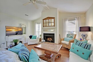 1492 Ketch Ct, Mount Pleasant, SC 29464