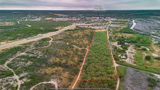 658 Riverside Dr, Rosita South, TX 78852