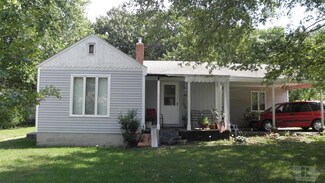 537 N 2nd St, Centerville, IA 52544