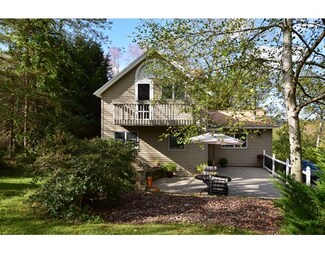 53 Santos Rd, Wareham, MA 02571