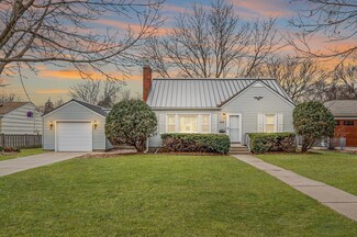 308 Sweet Briar Ln, Hopkins, MN 55343