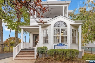 107 Main St, West Orange, NJ 07052