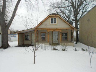 848 Oliver Ave, Aurora, IL 60506