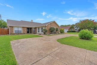 3312 Amberway Dr, Arlington, TX 76014