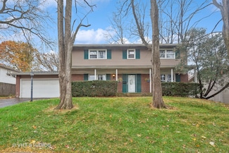 3433 Woodridge Dr, Woodridge, IL 60517