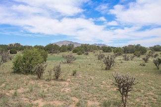 19 Neighborly Way, Edgewood, NM 87015