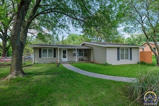 1930 NW 35th St, Topeka, KS 66618