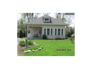 3 Bungalow Bay Blvd, Chippewa Lake, OH 44215