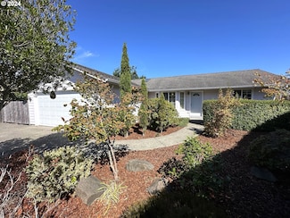 1430 Yew Ct, Florence, OR 97439