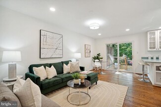 324 S Abingdon St, Arlington, VA 22204