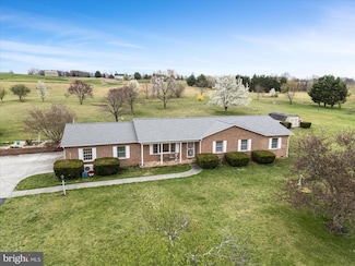 5321 Middle Rd, Winchester, VA 22602