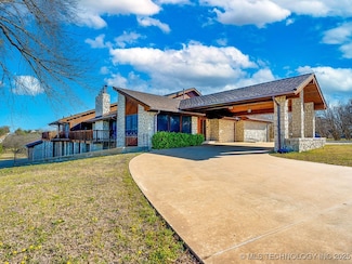 100 E Kings Rd, Ada, OK 74820